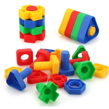 4 הגדרת בורג אבני הבניין פלסטיק להכניס רחובות אגוז צורה צעצועים לילדים צעצועים חינוכיים מונטסורי מודלים בקנה מידה