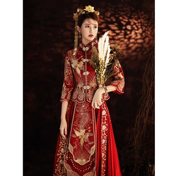 סינית מסורתית באיכות גבוהה לרקום חתונה שמלת כלה אדום עם קפלים Xiuhe בגדי רטרו מעודן, מסוגנן להתחתן עם Cheongsam