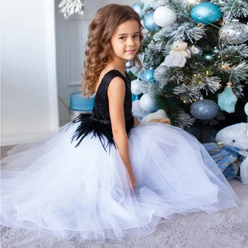 כובע שרוול קו טול פרח ילדה שמלות באורך רצפת 2023 שחור נצנצים תינוק חג המולד להתלבש Платья для девочек-цветочниц