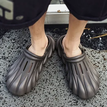 גברים נעלי קיץ 2023 אופנה חדשה חוף סנדלי זכר מוזר גן נעליים עמיד למים החלקה סנדלי גברים לנשימה נעלי בית